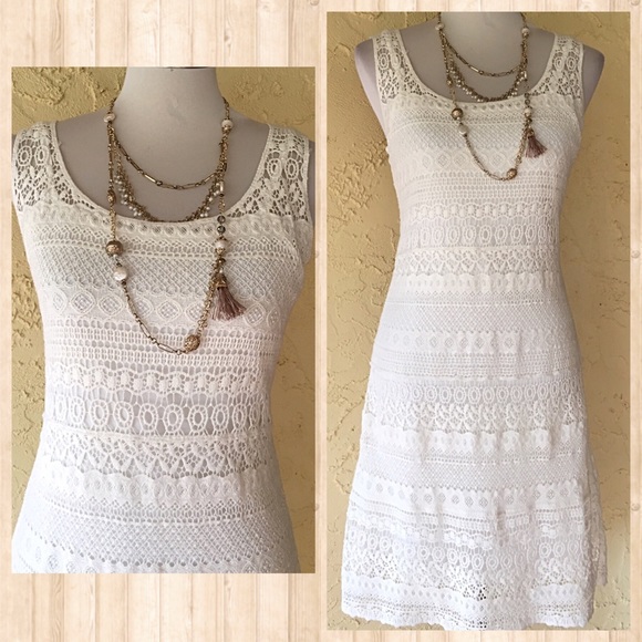 Solitaire Dresses & Skirts - Solitaire white crochet lace dress